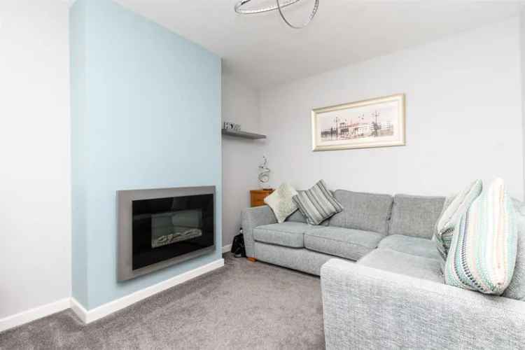 3 Bedroom Terraced House Crayford West Dartford