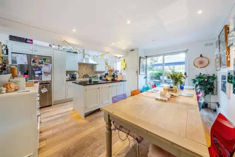 Spacious Family Home Near Northcote Road Clapham Junction