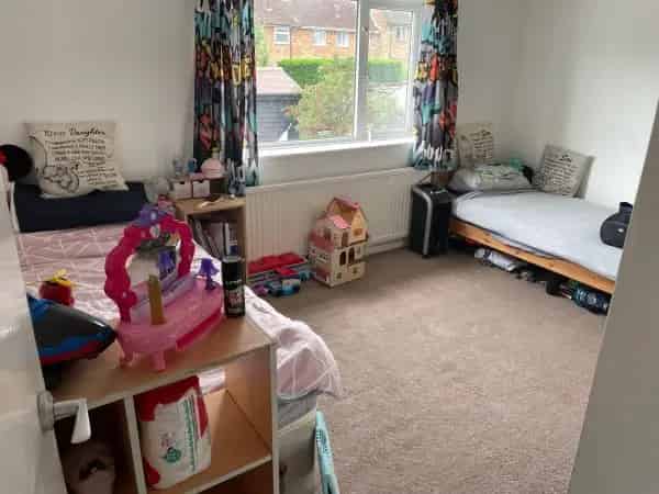 3 Bed House Large Garden Quiet Cul De Sac Near Shops Schools