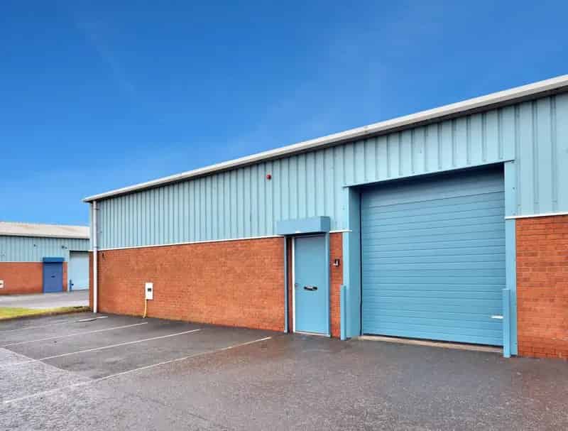 Modern Industrial Workshop Units with Ample Parking