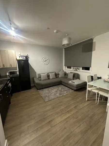 Flat For Rent in Basildon, England