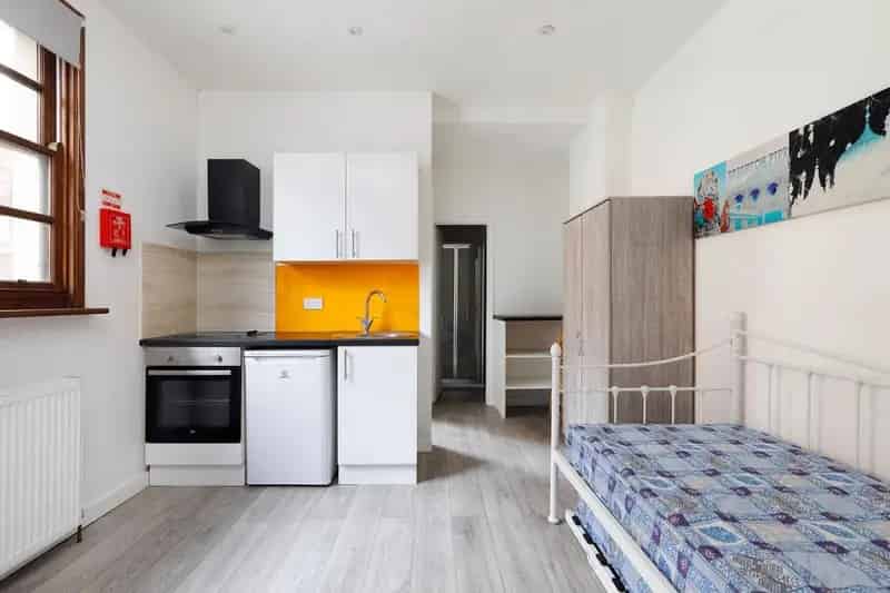 Studio to Rent