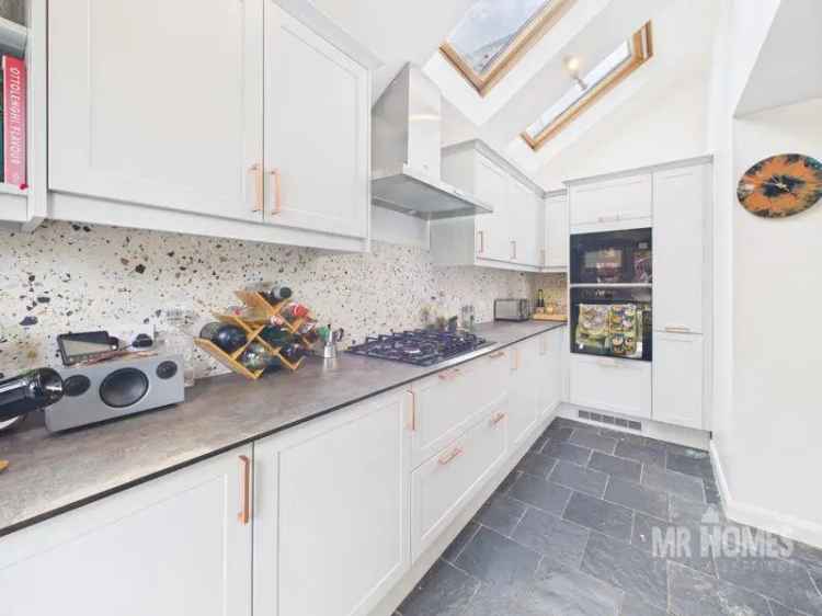3 Bed Extended Family Home For Sale