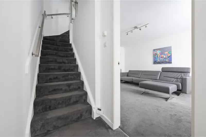 3 Bed Semi Detached House with Garden