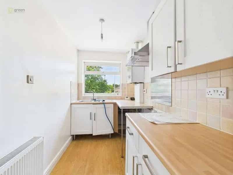 2 Bed Flat for Sale No Onward Chain