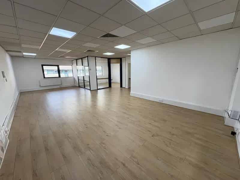 First Floor Office to Rent in Secure Gated Park Royal Estate