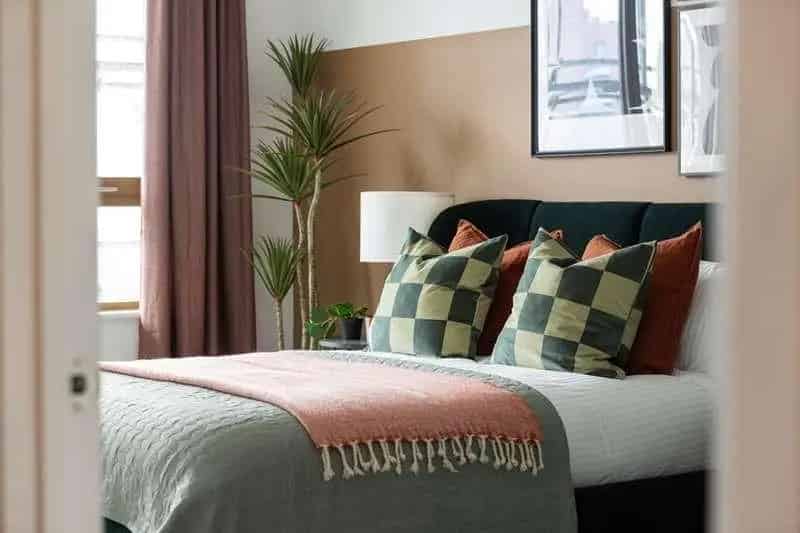 3 Bed Flat for Sale in Canary Wharf