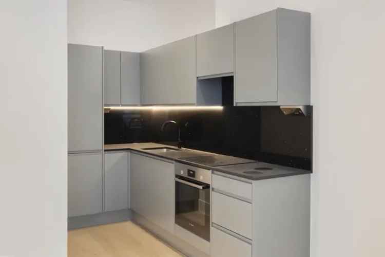 Modern One Bedroom Apartment Near Park and Amenities
