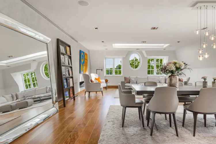 Luxury 4-Bedroom Penthouse Apartment Hyde Park Views Kensington