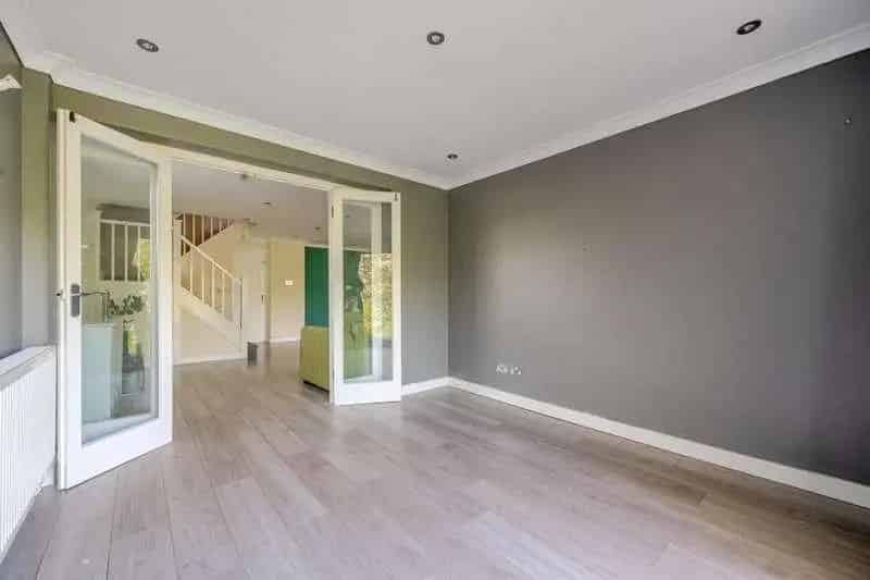 4 Bed House for Sale - Auction