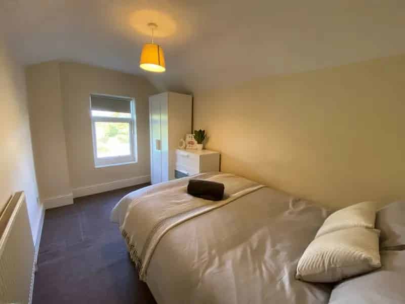 1 Bedroom Flat To Rent Available May 5 2025