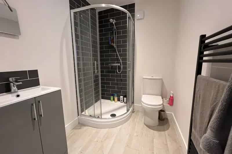 Modern Detached Bungalow with Two Parking Spaces and En-Suite