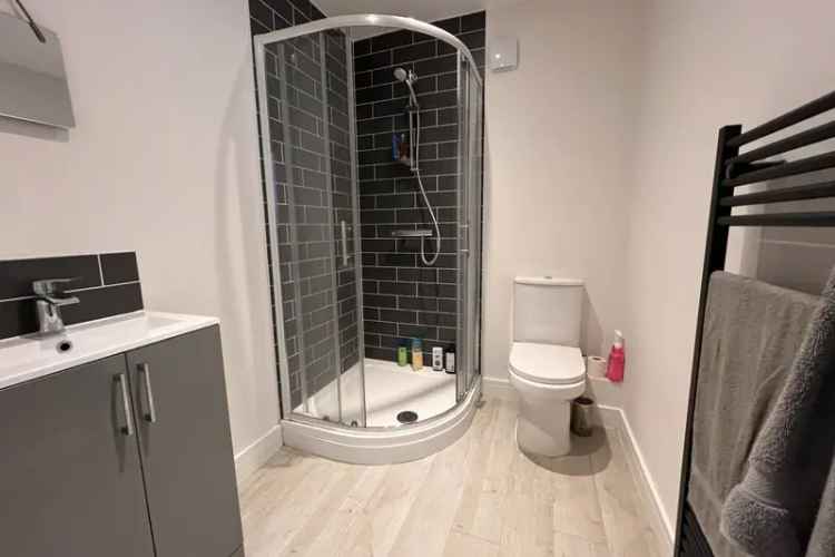 Modern Detached Bungalow with Two Parking Spaces and En-Suite