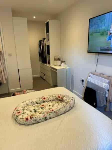 2 Bed Ground Floor Flat with Private Entrance