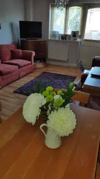 2 Double Bedroom House Near London Zone 2