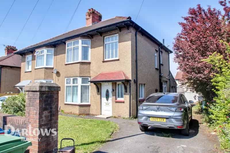 3 Bedroom Semi-Detached House for Sale in Rumney Cardiff