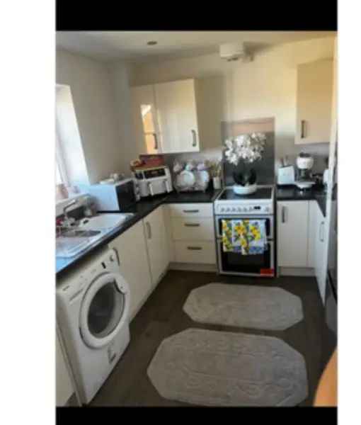 Flat For Rent in Bradford, England