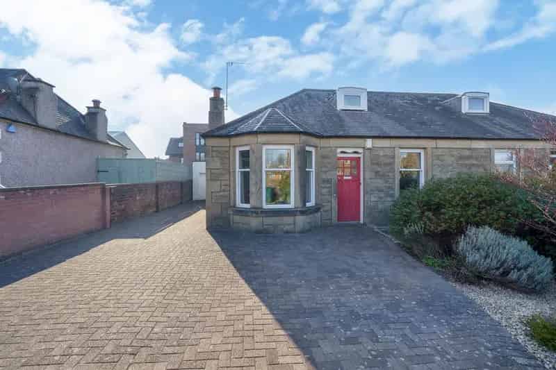 3 Bedroom Semi Detached Bungalow For Sale Duddingston