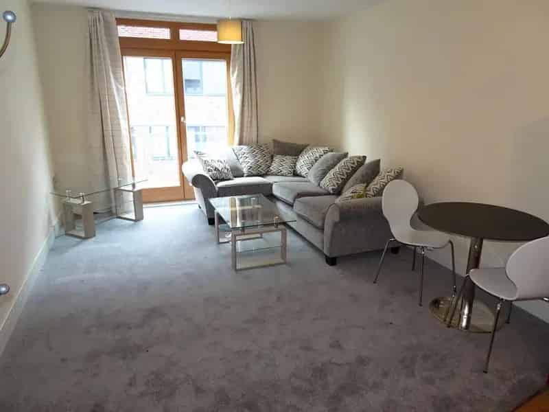2 bedroom apartment to rent