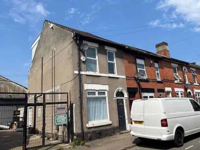 5 Bedroom HMO House Multiple Occupation For Sale