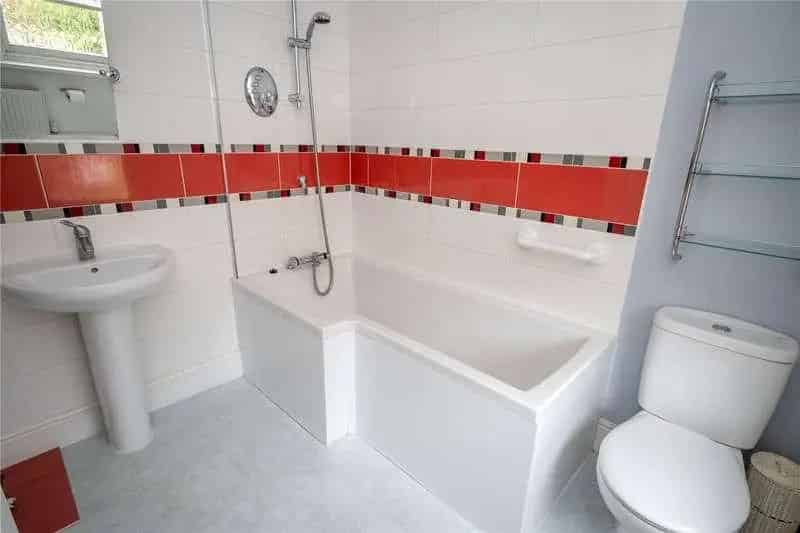 3 Bed House for Sale Freehold Charming Family Home