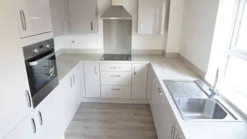 3 Bedroom Detached House to Rent