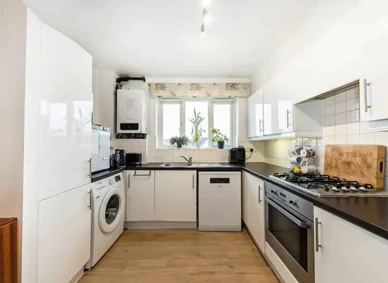 One Bedroom Flat near Harlesden and Willesden Junction