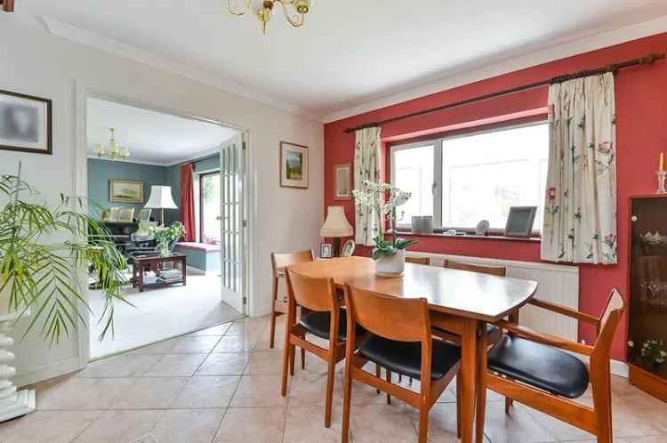 Detached House for sale with 5 bedrooms, Hayling Island, Hampshire