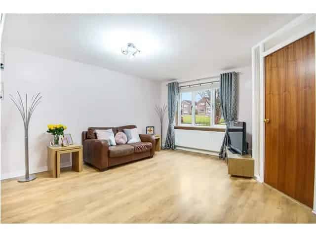 3 Bedroom Terraced House for Sale in Condorrat Cumbernauld