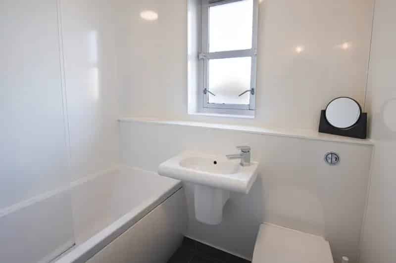 1 bedroom Flat
 To Rent