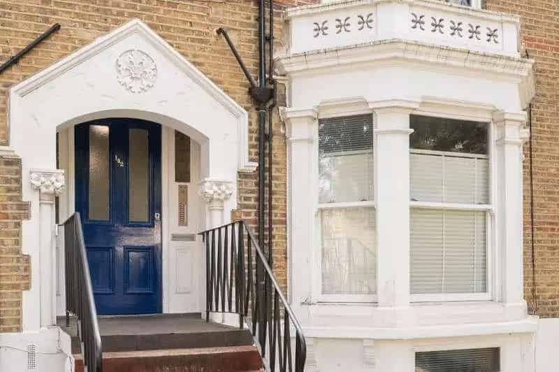 1 Bed Flat for Sale Wimbledon - Studio Apartment Near Raynes Park
