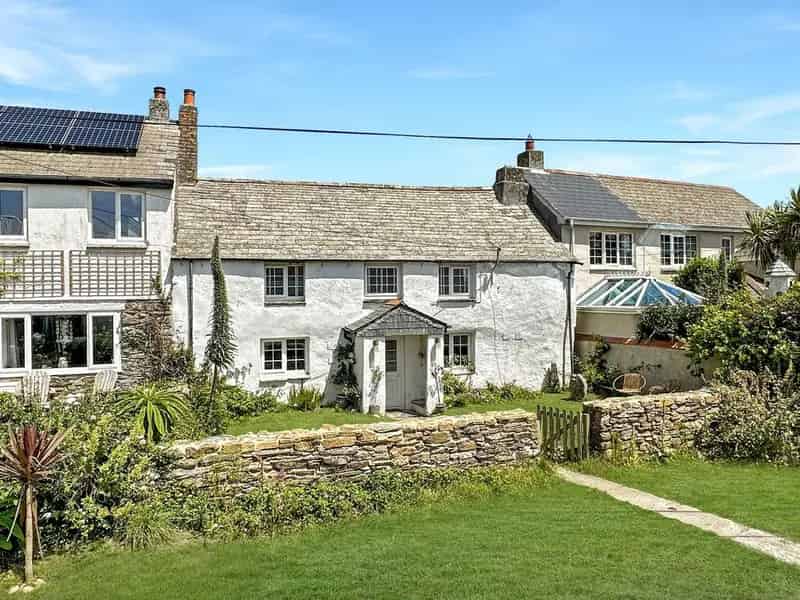 3 Bedroom Coastal Cottage for Sale Near Watergate Bay