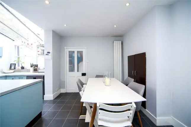 Victorian Terrace House for Sale in Wandsworth SW18