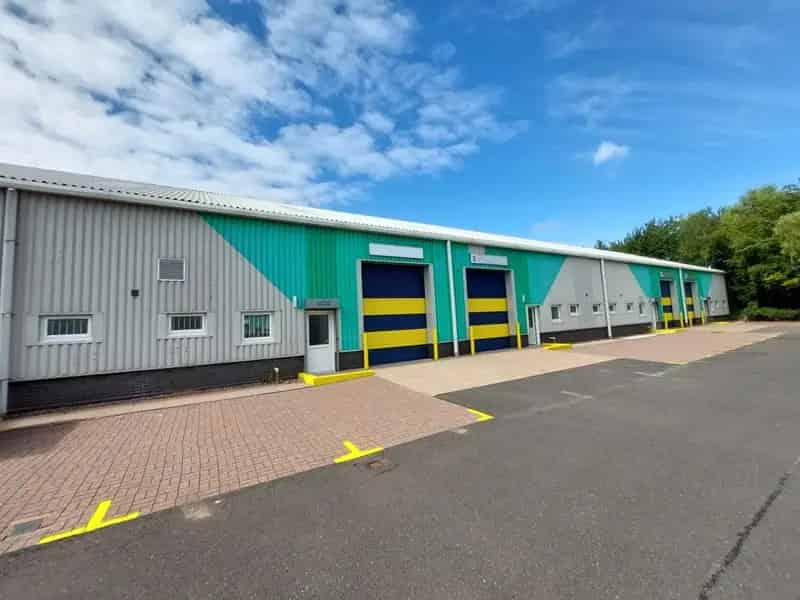 Industrial Unit To Let Tipton 2503 sq ft Hale Trading Estate