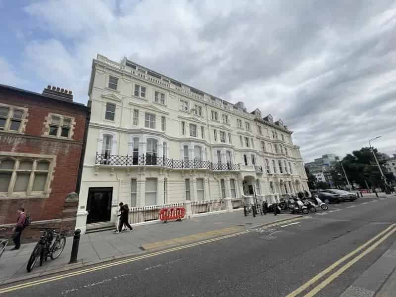 2nd Floor Office Space with Open Plan and Cellular Offices