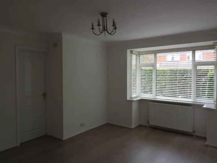 2 Bedroom Apartment to Rent - Modern Ground Floor Apartment