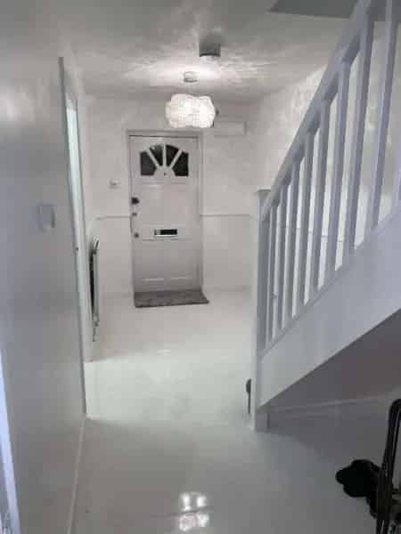 Lovely Spacious End of Terrace House Near Grange Road