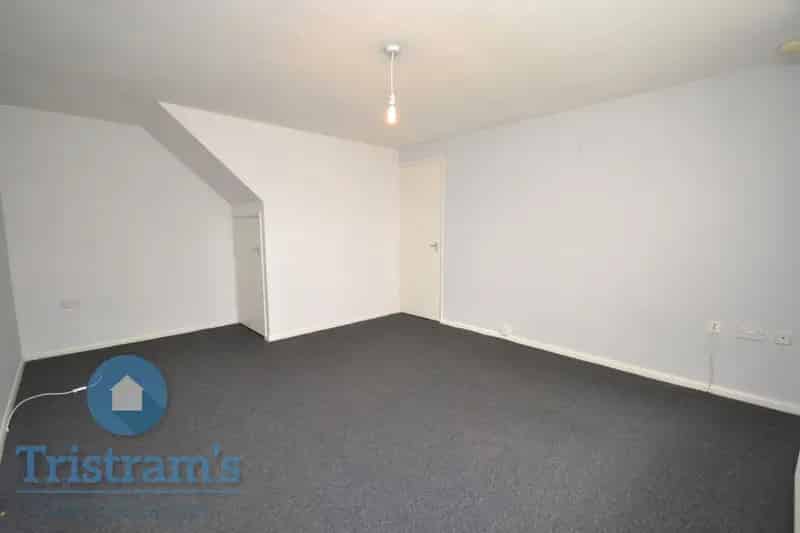 3 Bedroom End Terrace House to Rent Barton Green Nottingham