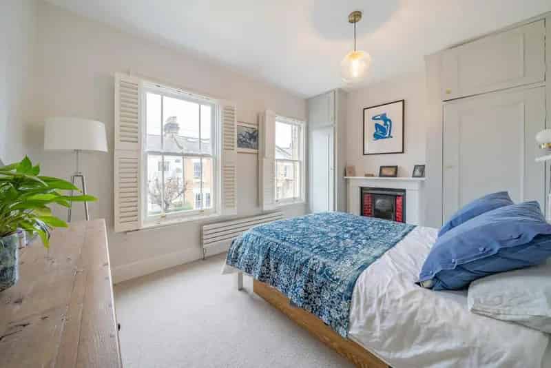 Victorian Terrace House in Shaftesbury Park Estate