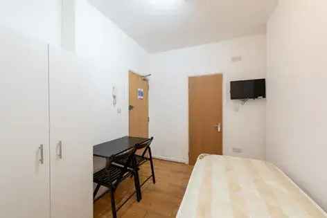 1 Room Studio Flat 39m² London - Bills Included