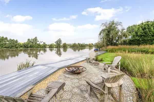 River Thames Home Cookham Dean 5 Bedroom House
