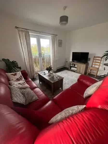 Open Plan Lounge Kitchen Double Bedroom Flat