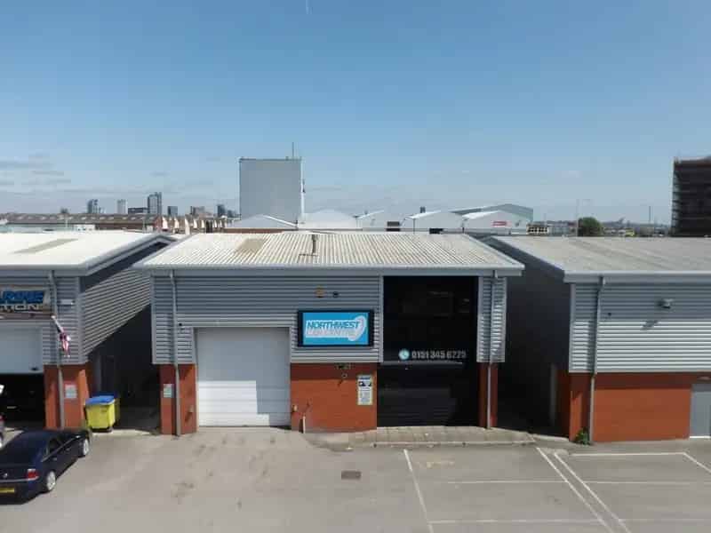 Industrial Warehouse Unit 2857 sq ft Leasehold