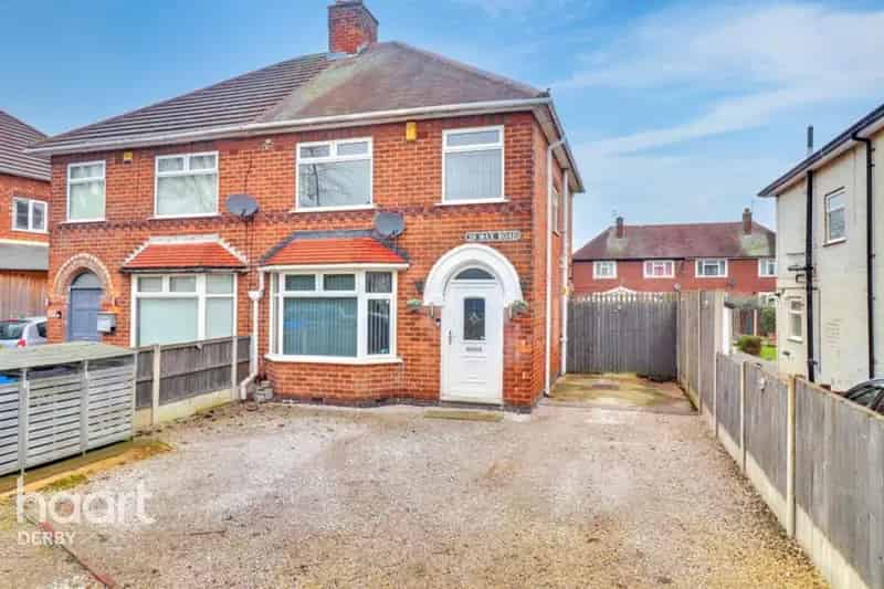 3 Bedroom Semi Detached House for Sale in Chaddesden