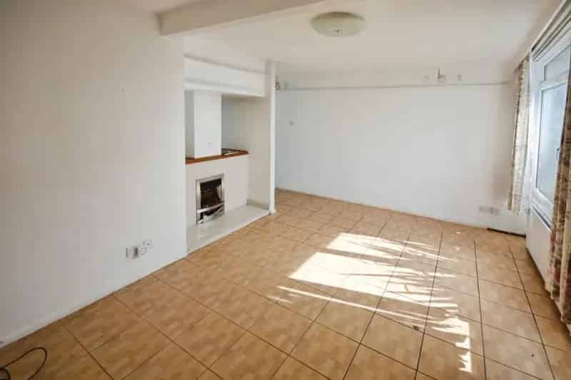 2 Bedroom Bungalow For Sale Via Auction