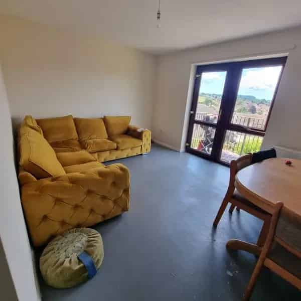 Ground Floor Flat Ilminster 2 Beds Balcony Close to Shops