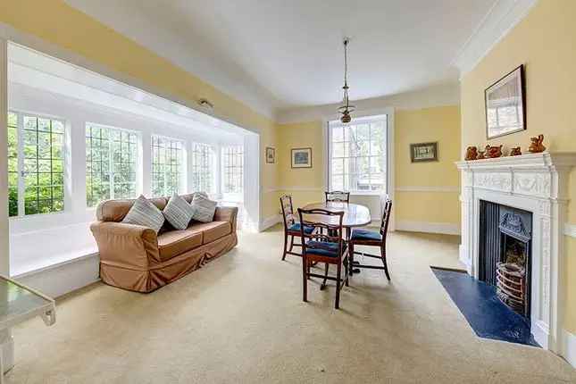 Semi-Detached House for Sale Near Hampstead Heath