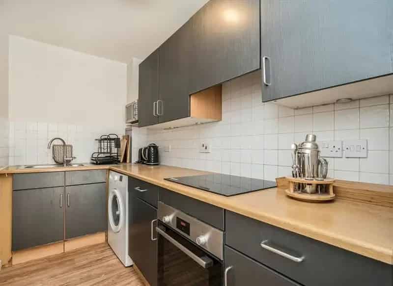 One Bedroom Furnished Apartment Near City and Shoreditch
