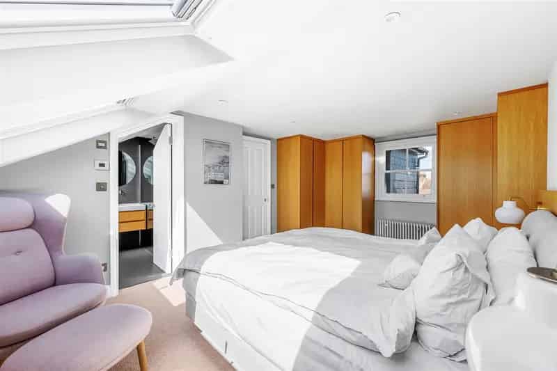 5 Bedroom Victorian Terrace House for Rent in Acton Poets Corner