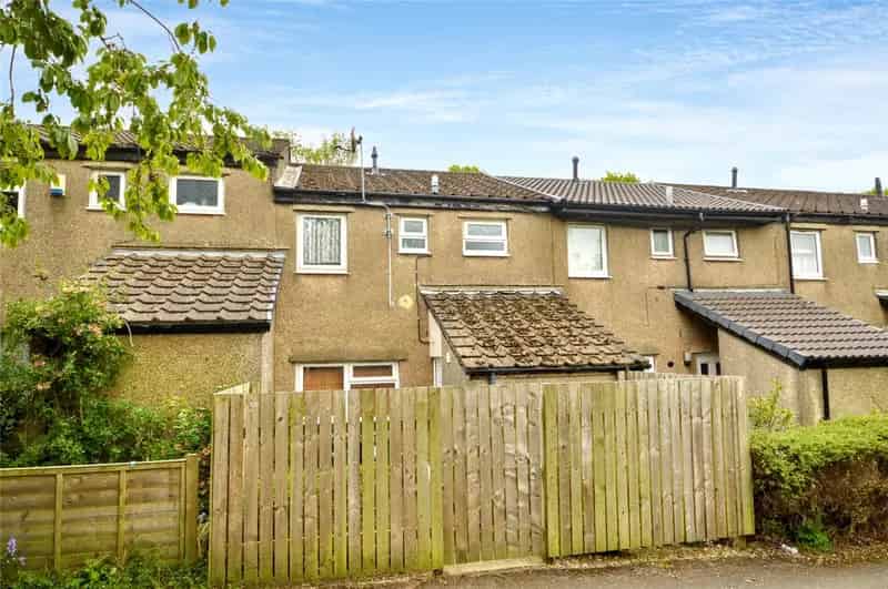 Three Bed Terrace House Holt Park Kitchen Diner Garden